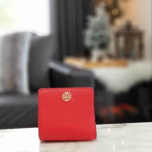 🚫SOLD🚫 NEW! Tory Burch Robinson Mini Wallet Red - Picture 4 of 6